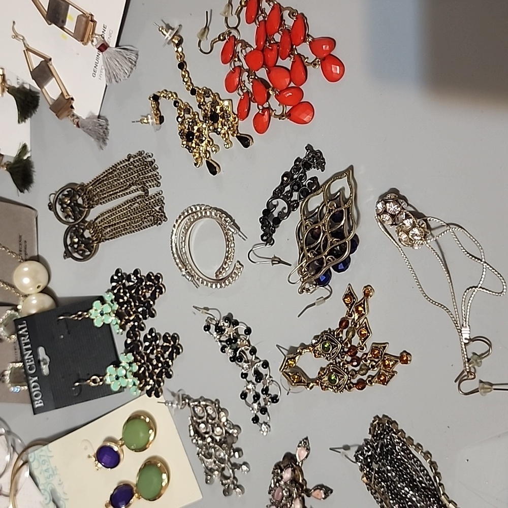 Bundle of 40 earrings - Picture 5 of 8